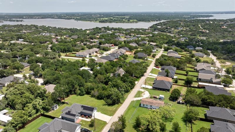 2206 Navasota Street, Granbury TX 76048 - Photo 31