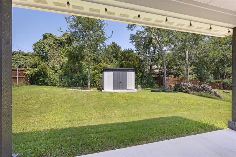 2206 Navasota Street, Granbury TX 76048 - Photo 21
