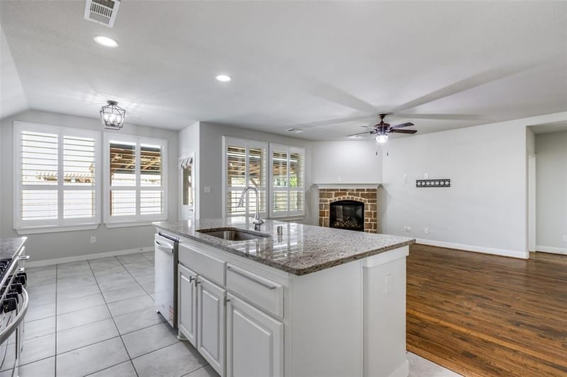 1205 Rocky Mountain Court, Celina TX 75009 - Photo 9