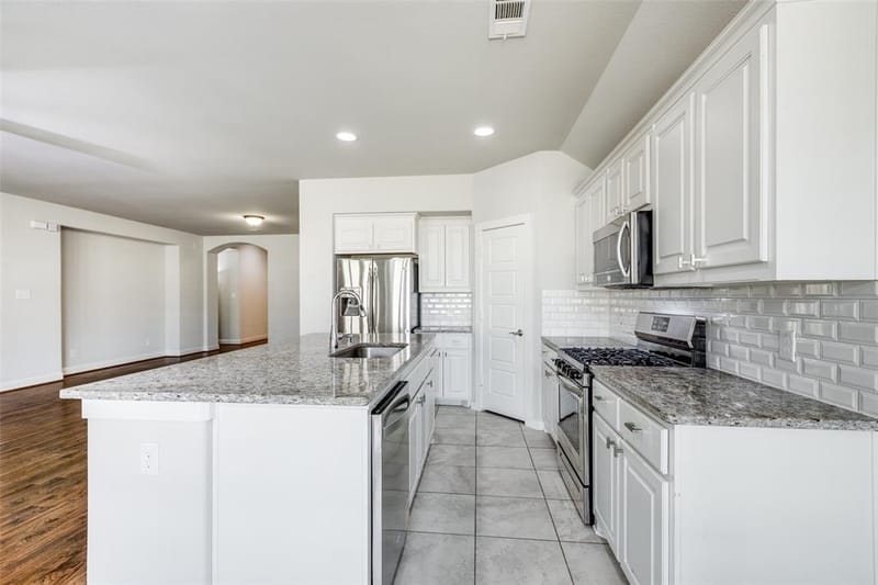 1205 Rocky Mountain Court, Celina TX 75009 - Photo 11
