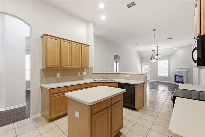 629 Lake City Drive, Lewisville TX 75056 - Photo 13