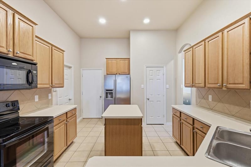 629 Lake City Drive, Lewisville TX 75056 - Photo 16