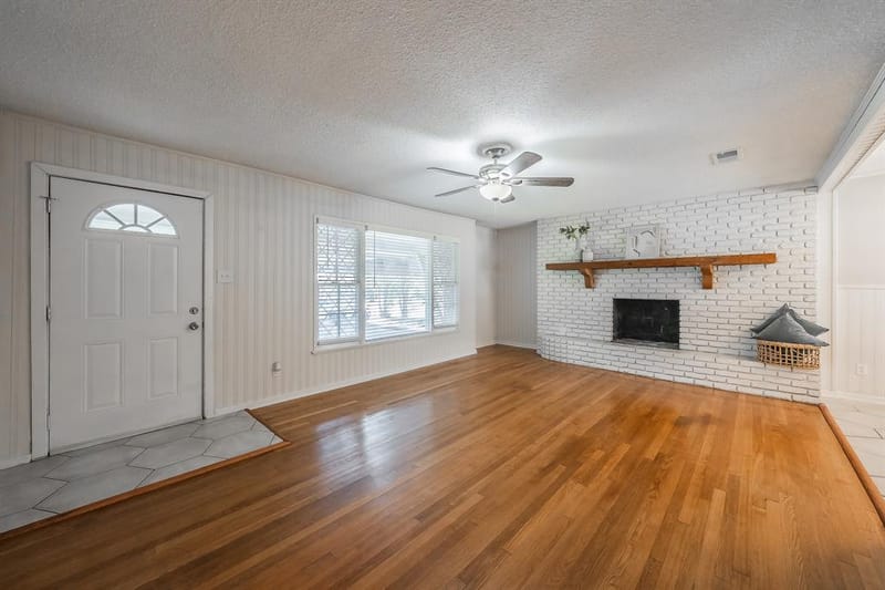 2258 Roberts Cut Off Road, Sansom Park TX 76114 - Photo 6