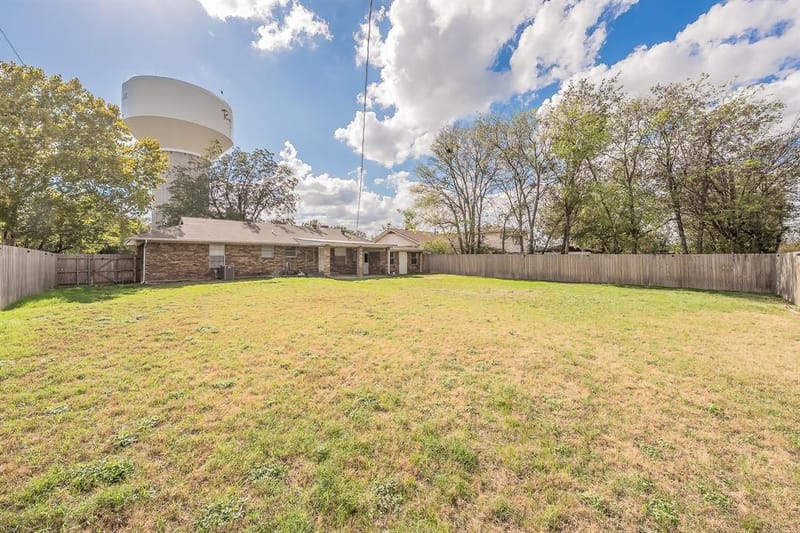 2258 Roberts Cut Off Road, Sansom Park TX 76114 - Photo 32