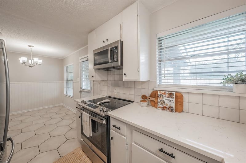 2258 Roberts Cut Off Road, Sansom Park TX 76114 - Photo 14
