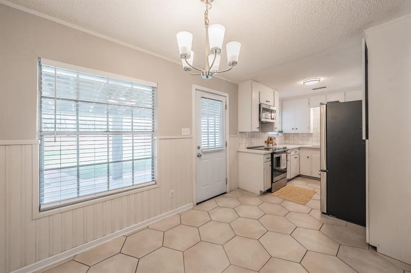 2258 Roberts Cut Off Road, Sansom Park TX 76114 - Photo 8