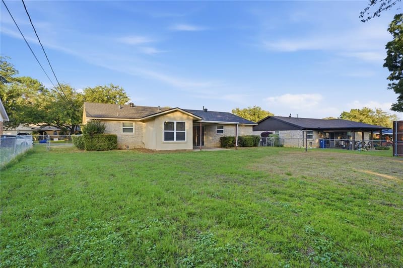 621 NW Barbara Lane, Burleson TX 76028 - Photo 31