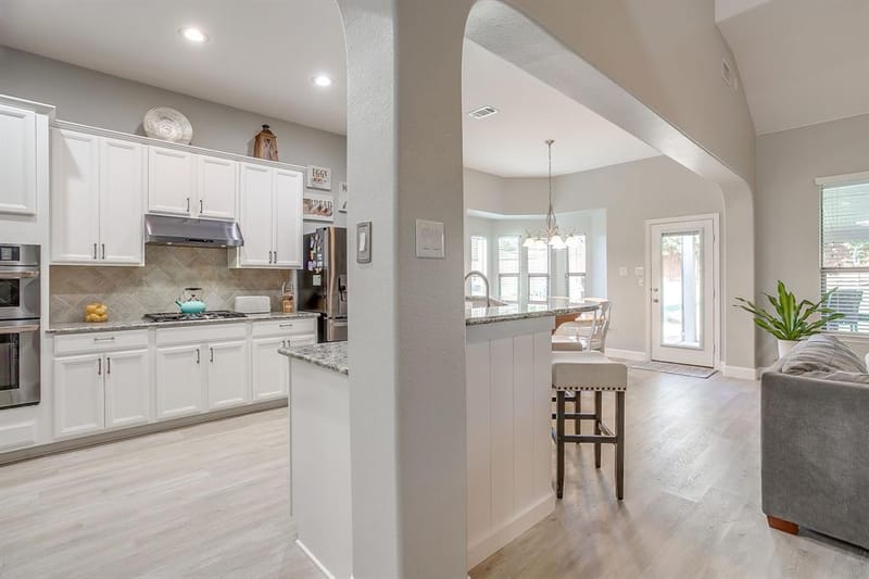 1040 Tara Drive, Burleson TX 76028 - Photo 12
