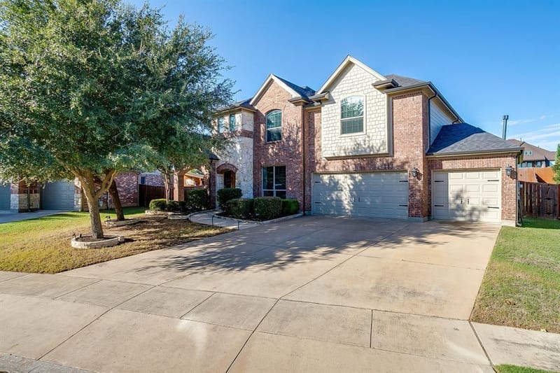 1040 Tara Drive, Burleson TX 76028