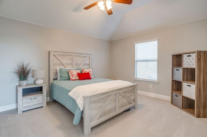 1040 Tara Drive, Burleson TX 76028 - Photo 33