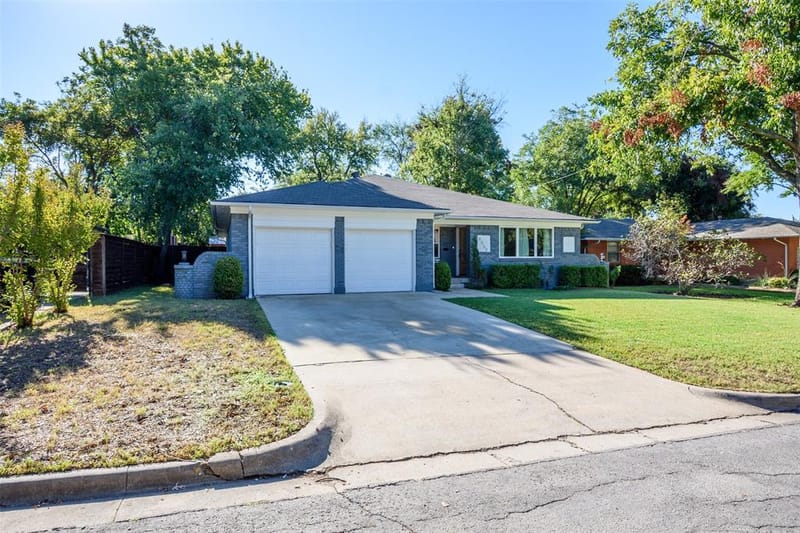 8050 Fall River Drive, Dallas TX 75228 - Photo 2