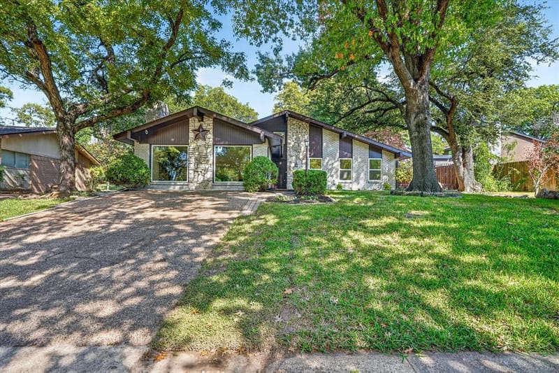 10615 Swallow Lane, Dallas TX 75218