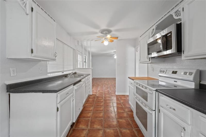 9214 Vagas Drive, Rowlett TX 75088 - Photo 12
