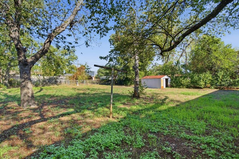 517 N Lydia, Stephenville TX 76401 - Photo 24