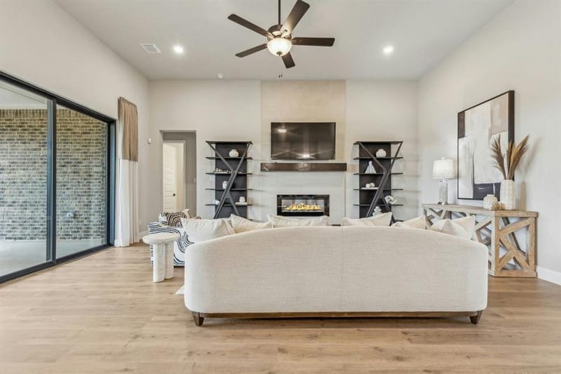 120 Hollingsworth Lane, Glenn Heights TX 75154 - Photo 10