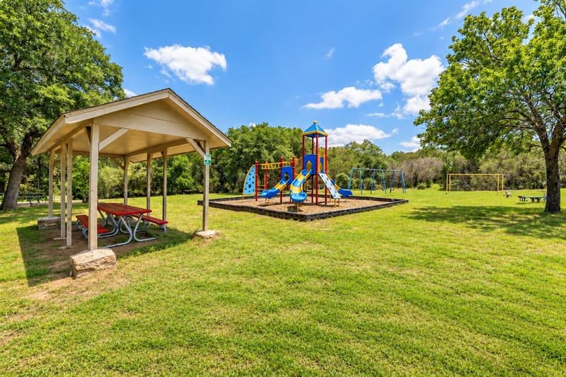 2125 Steepleridge Circle, Granbury TX 76048 - Photo 30