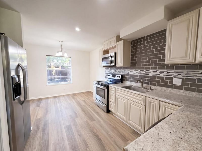 4911 Rollingwood Court, Garland TX 75043 - Photo 11