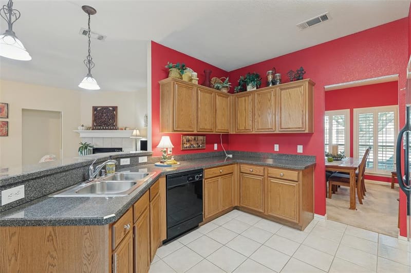 10004 Waterbury Drive, Providence Village TX 76227 - Photo 9