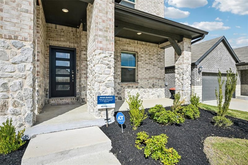 518 Stagg Street, McKinney TX 75069 - Photo 3