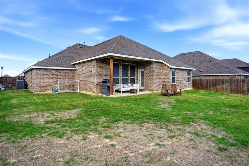 914 Timber Ridge Drive, Justin TX 76247 - Photo 39
