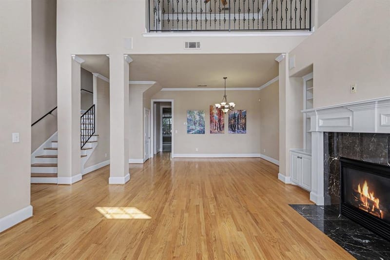 2811 Welborn Street, Dallas TX 75219 - Photo 2