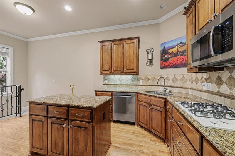 2811 Welborn Street, Dallas TX 75219 - Photo 18