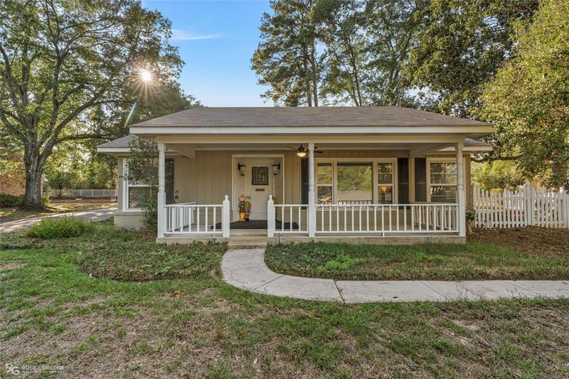 1001 Jefferson Street, Minden LA 71055
