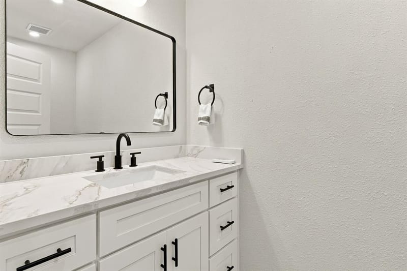 9904 Wandering Way Street, Benbrook TX 76126 - Photo 24