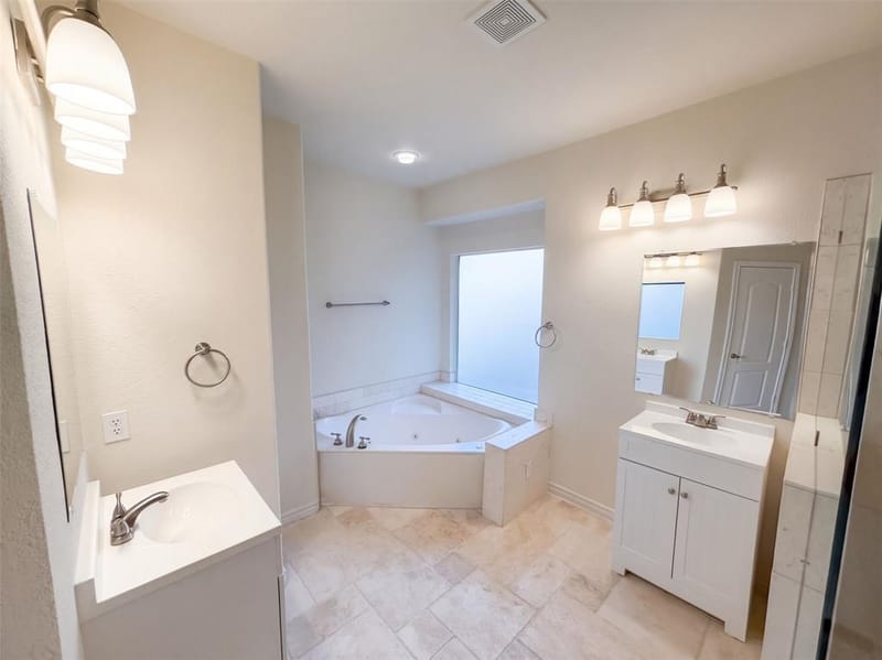12272 Indian Creek Drive, Fort Worth TX 76179 - Photo 14