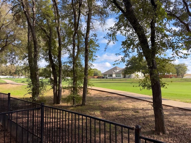 12272 Indian Creek Drive, Fort Worth TX 76179 - Photo 35