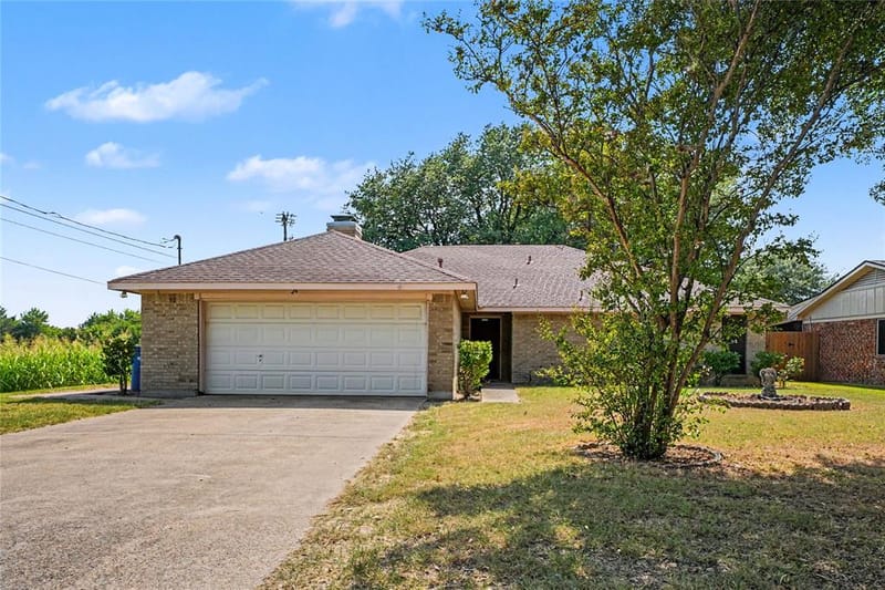 407 Lumpkin Drive, Ennis TX 75119