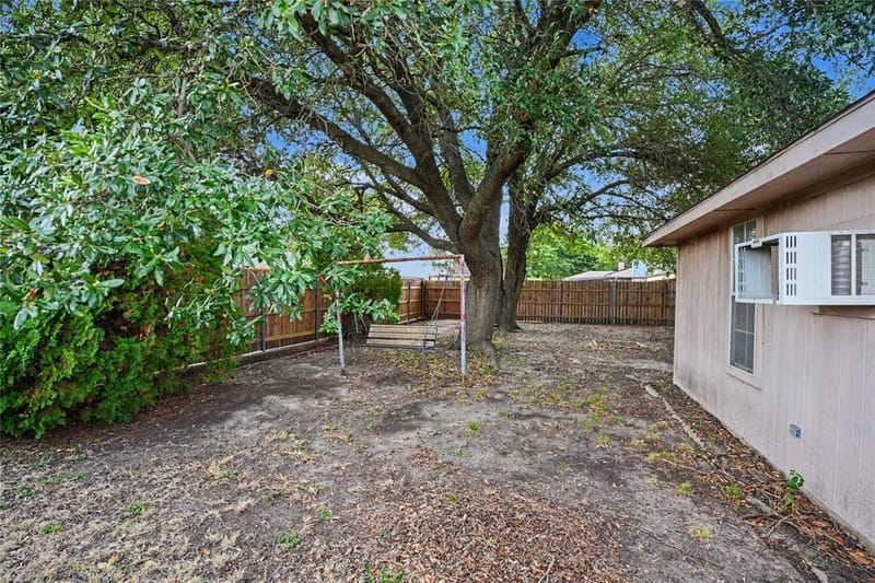 407 Lumpkin Drive, Ennis TX 75119 - Photo 30