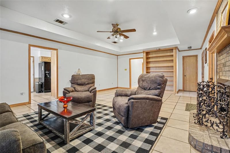 407 Lumpkin Drive, Ennis TX 75119 - Photo 11