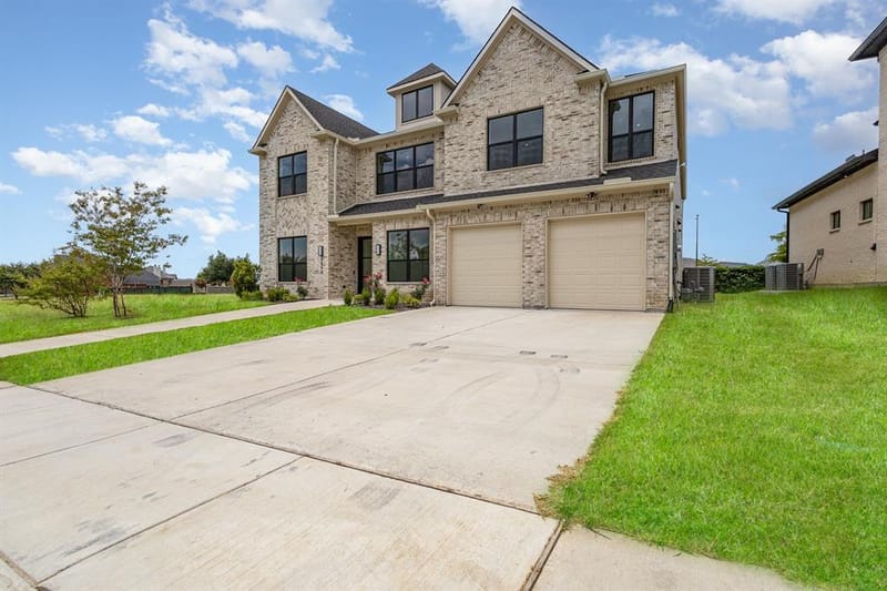 9840 Wyndbrook Drive, Frisco TX 75035 - Photo 2