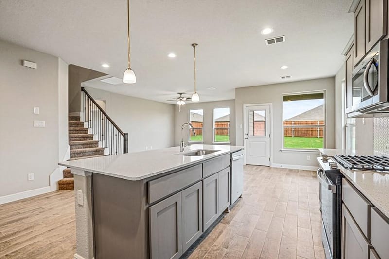 141 RINGTRAIL Drive, Rhome TX 76078 - Photo 6