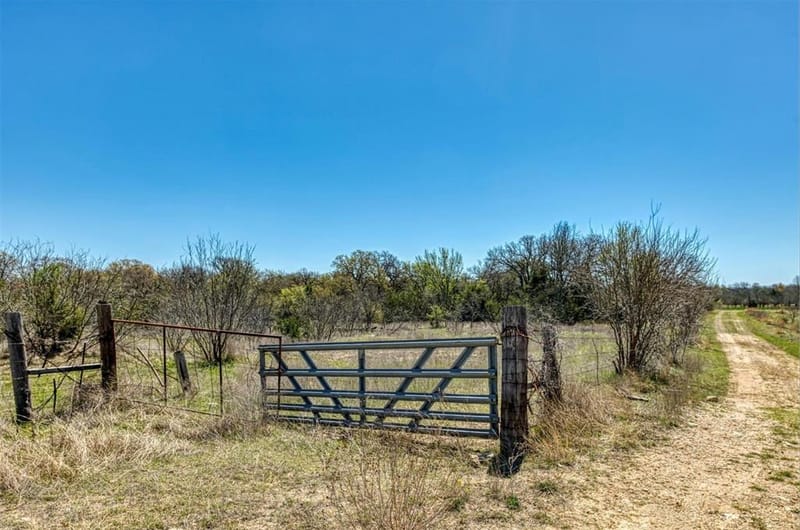1208 Private Road 1399, Dublin TX 76446 - Photo 6