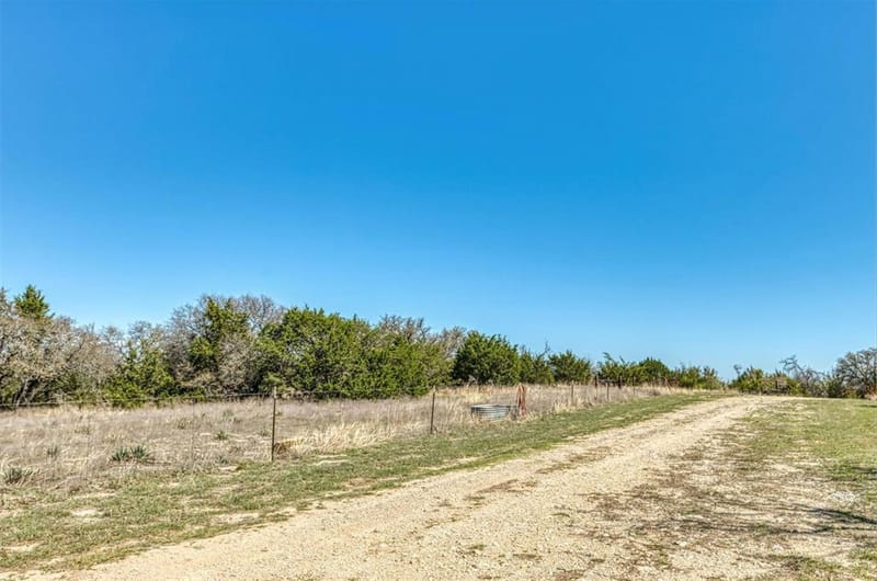 1208 Private Road 1399, Dublin TX 76446 - Photo 9