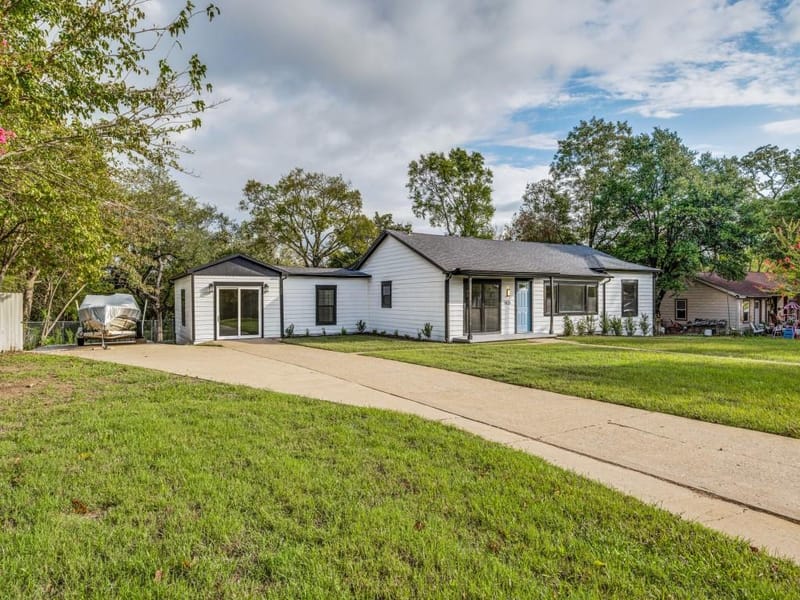 1425 W Shepherd Street, Denison TX 75020 - Photo 3