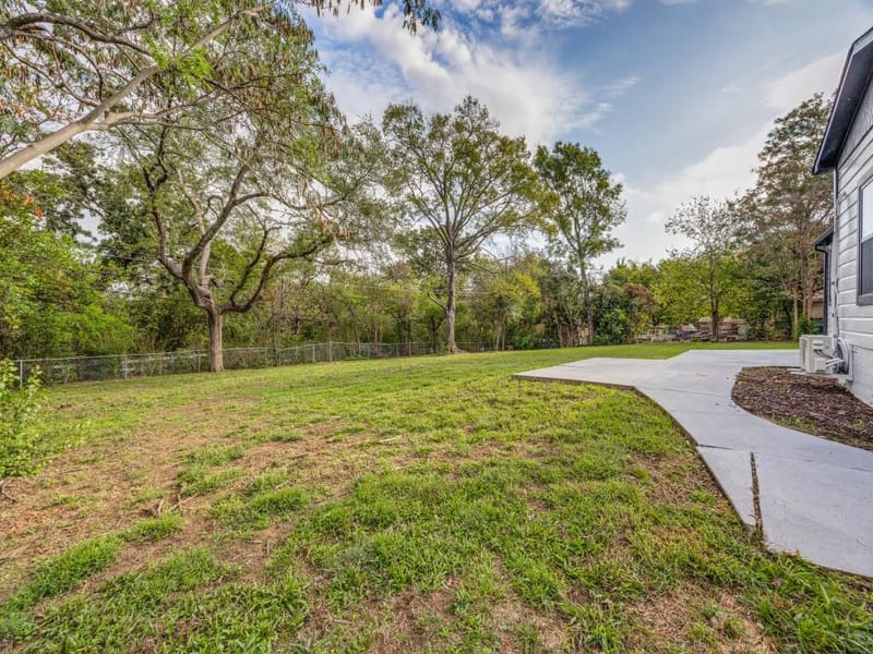 1425 W Shepherd Street, Denison TX 75020 - Photo 25