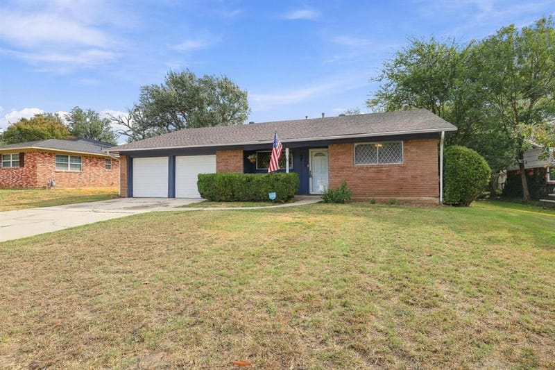 1306 Hillside Drive, Gainesville TX 76240 - Photo 35