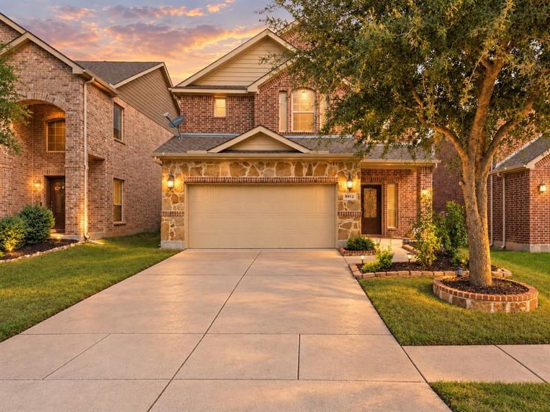 9912 FOX SQUIRREL Trail, McKinney TX 75071