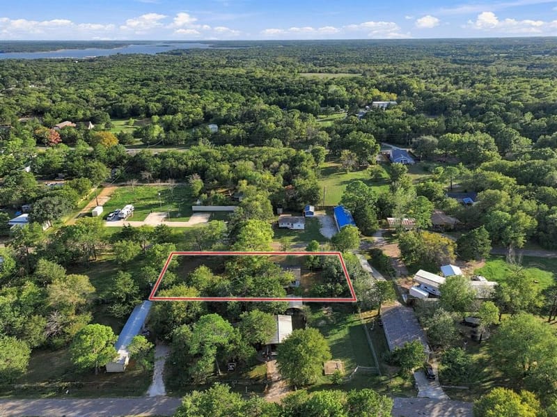 305 Dover Drive, Gordonville TX 76245 - Photo 34