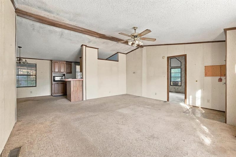 305 Dover Drive, Gordonville TX 76245 - Photo 10