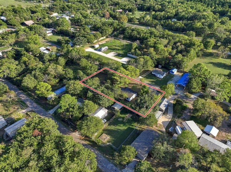 305 Dover Drive, Gordonville TX 76245 - Photo 33