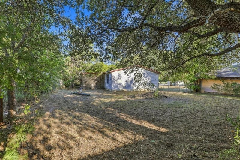 305 Dover Drive, Gordonville TX 76245 - Photo 25