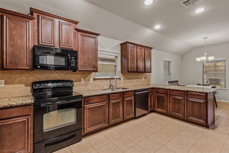 2018 Sterling Gate Drive, Heartland TX 75126 - Photo 3