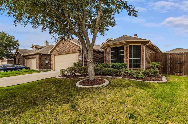 2018 Sterling Gate Drive, Heartland TX 75126 - Photo 24