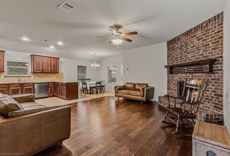 2018 Sterling Gate Drive, Heartland TX 75126 - Photo 10