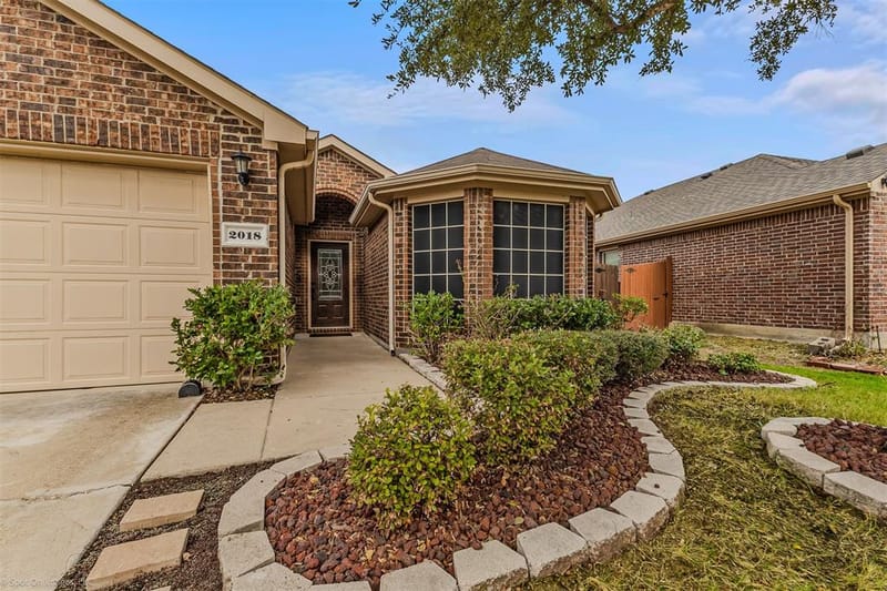 2018 Sterling Gate Drive, Heartland TX 75126 - Photo 25