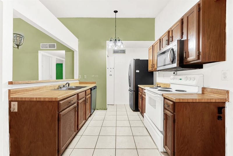 4406 Jenkins Street, The Colony TX 75056 - Photo 10